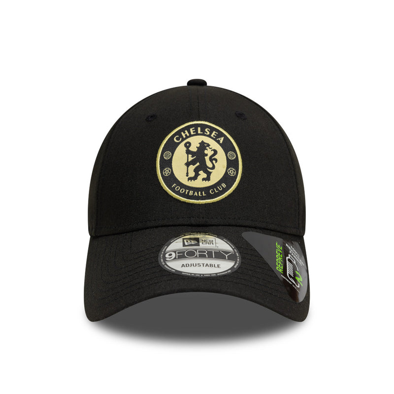 Load image into Gallery viewer, Chelsea F.C. New Era 9Fourty Club Crest Hat Black
