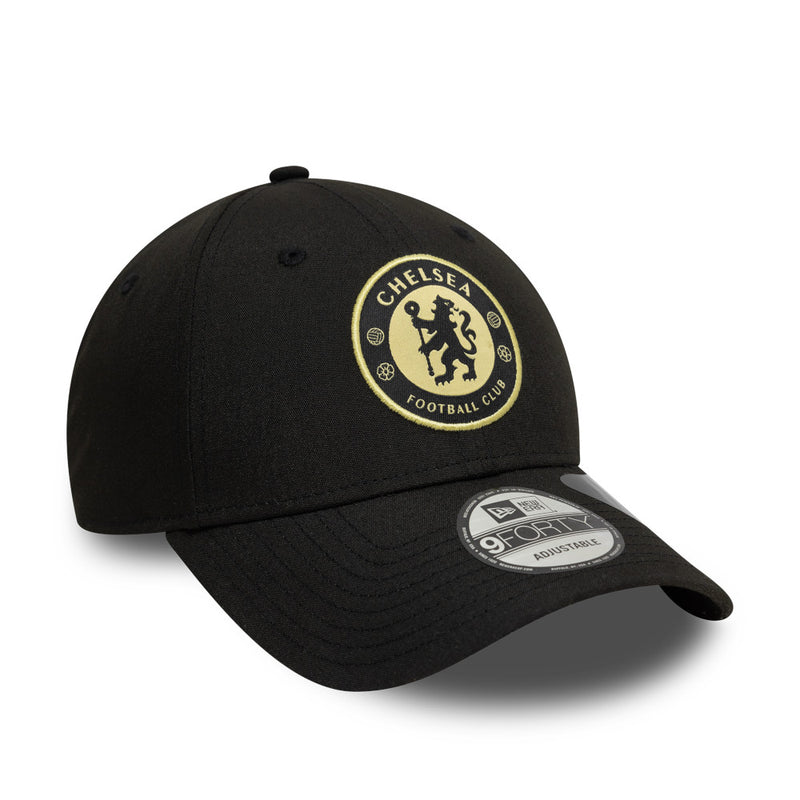 Load image into Gallery viewer, Chelsea F.C. New Era 9Fourty Club Crest Hat Black
