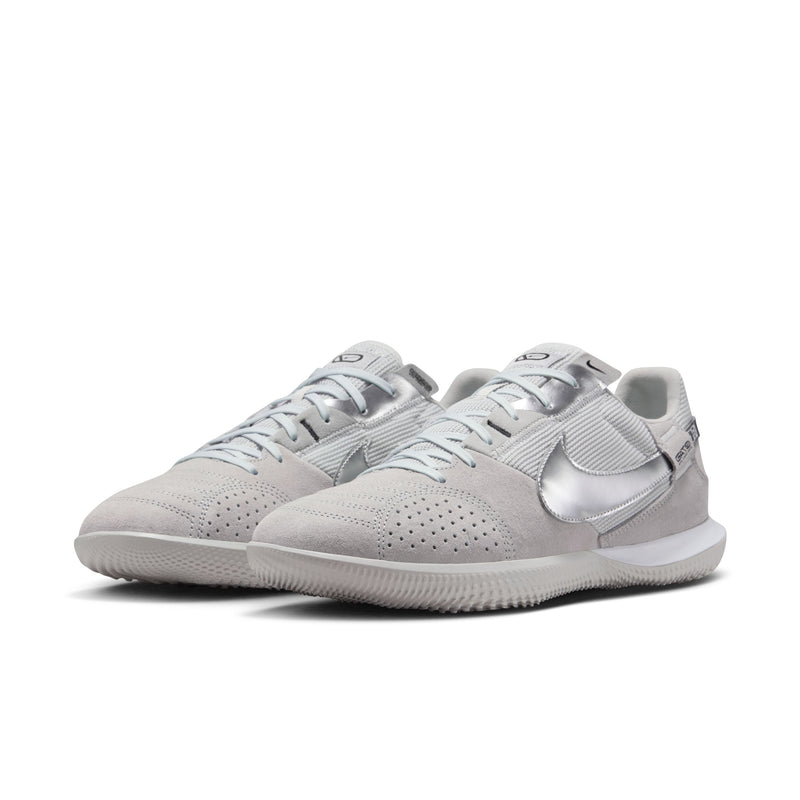 Load image into Gallery viewer, Nike Streetgato Indoor Soccer Futsal Shoes Silver
