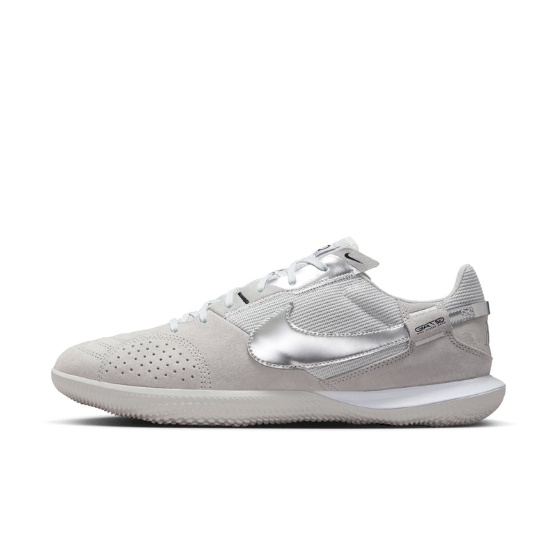 Load image into Gallery viewer, Nike Streetgato Indoor Soccer Futsal Shoes Silver
