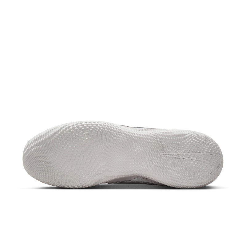 Load image into Gallery viewer, Nike Streetgato Indoor Soccer Futsal Shoes Silver
