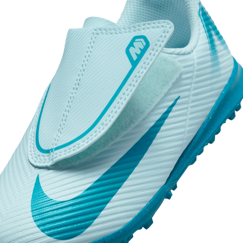 Load image into Gallery viewer, Nike Jr. Velcro Vapor 16 Club Turf Glacier Blue
