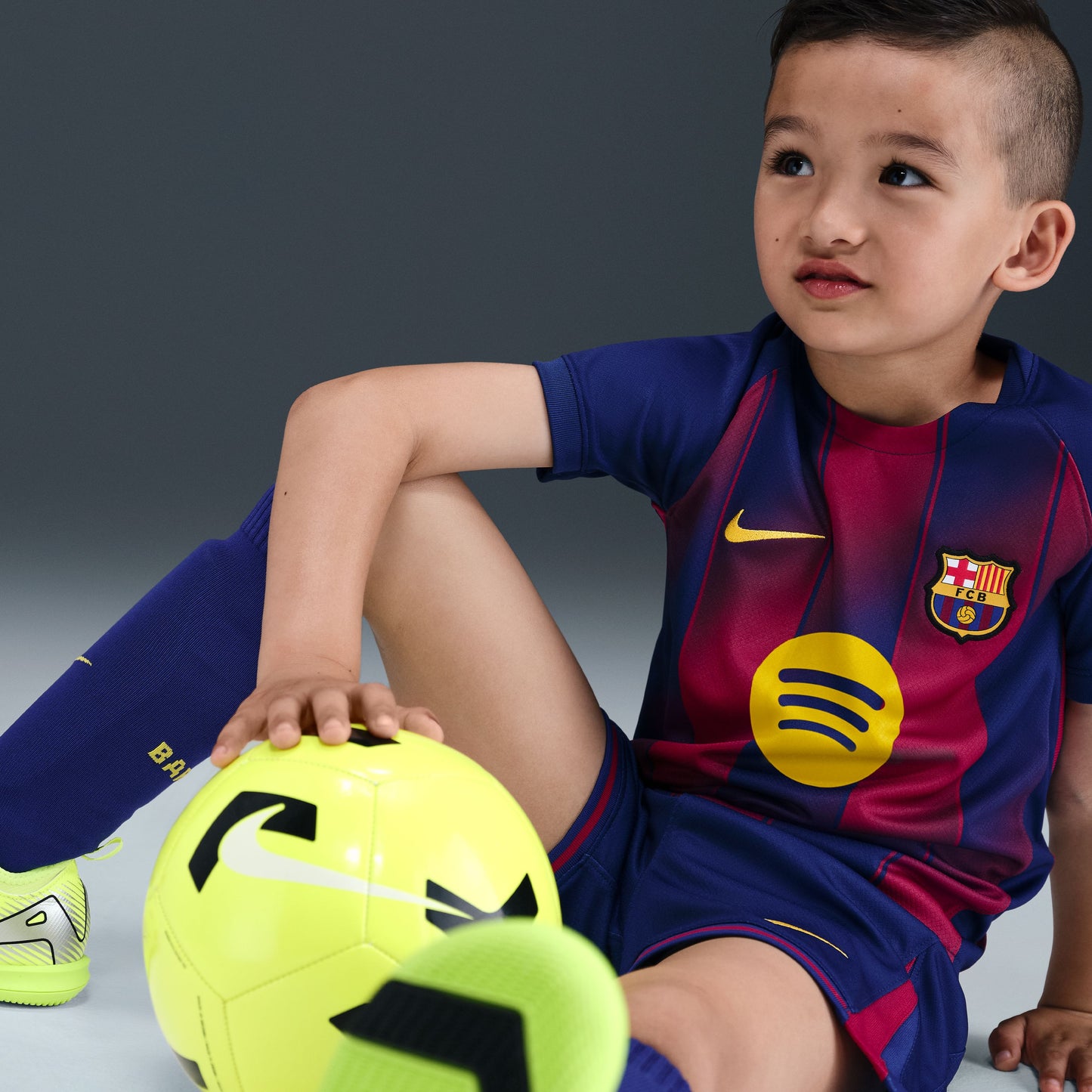 FC Barcelona 2025/26 Home Little Kids' 3-Piece Kit