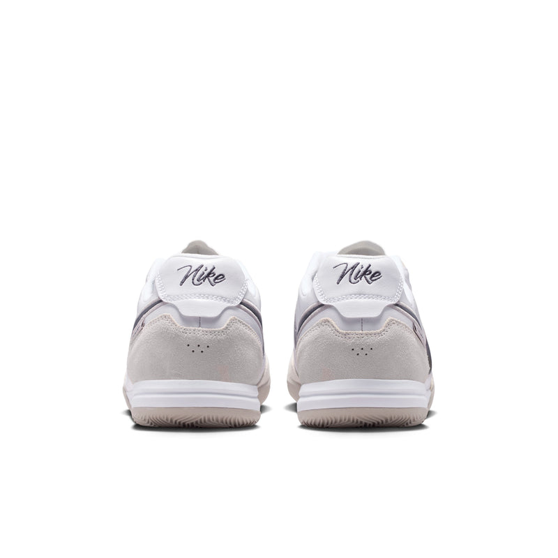 Load image into Gallery viewer, Nike Tiempo Streetgato Indoor/Court Low-Top Soccer Shoes
