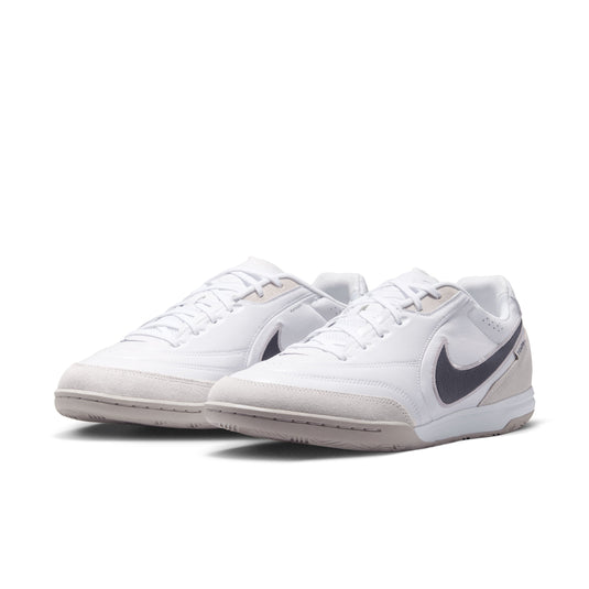 Nike Tiempo Streetgato Indoor/Court Low-Top Soccer Shoes