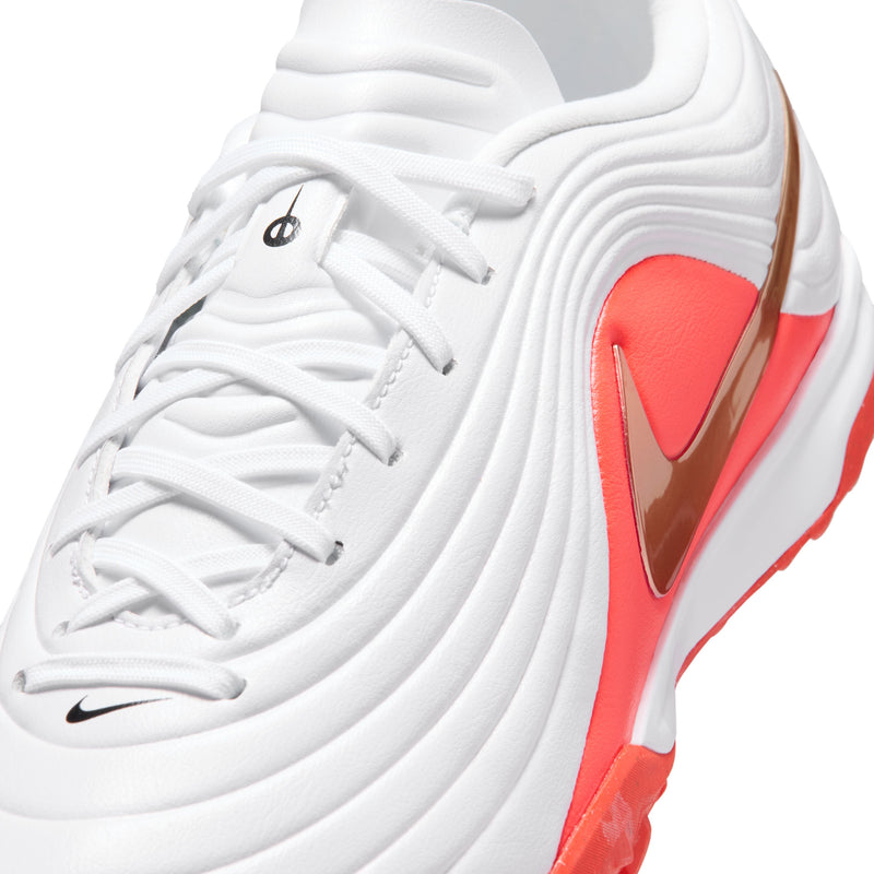 Load image into Gallery viewer, Nike Tiempo Maestro Academy Turf
