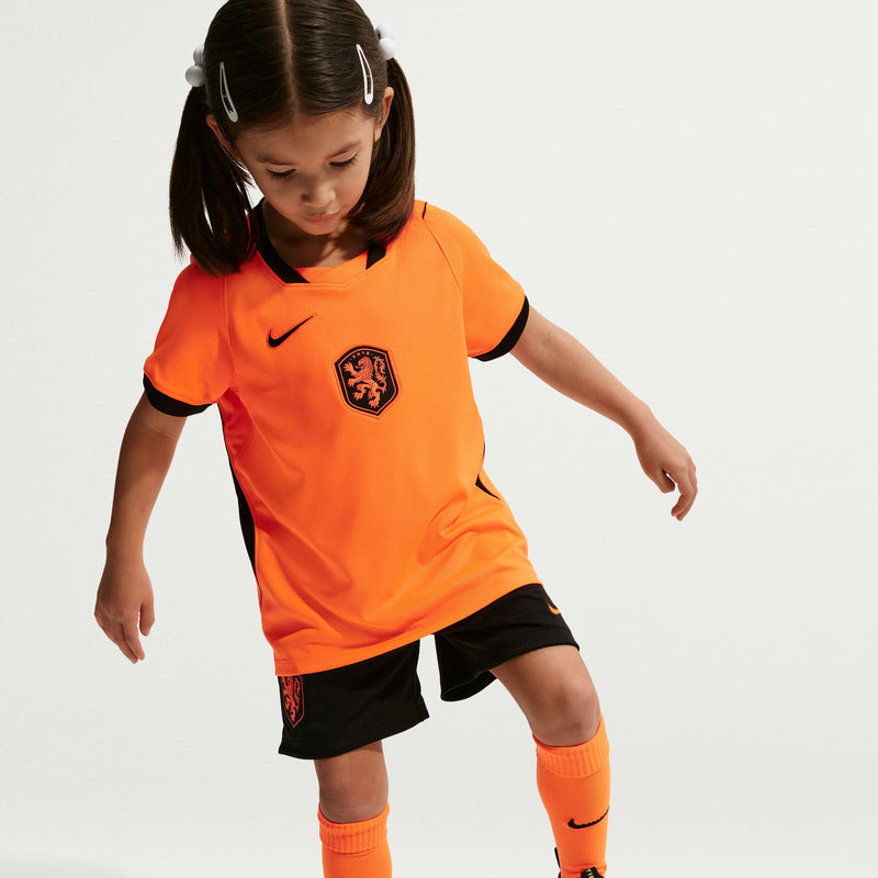 Load image into Gallery viewer, Netherlands 2026 Stadium Home Little Kids' Nike Soccer 3-Piece Kit
