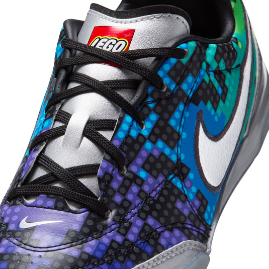Nike Jr. Streetgato x LEGO® Collection Indoor Soccer