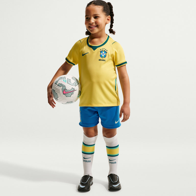Load image into Gallery viewer, Brazil 2026 Stadium Home Little Kids' Nike Soccer Replica 3-Piece Kit
