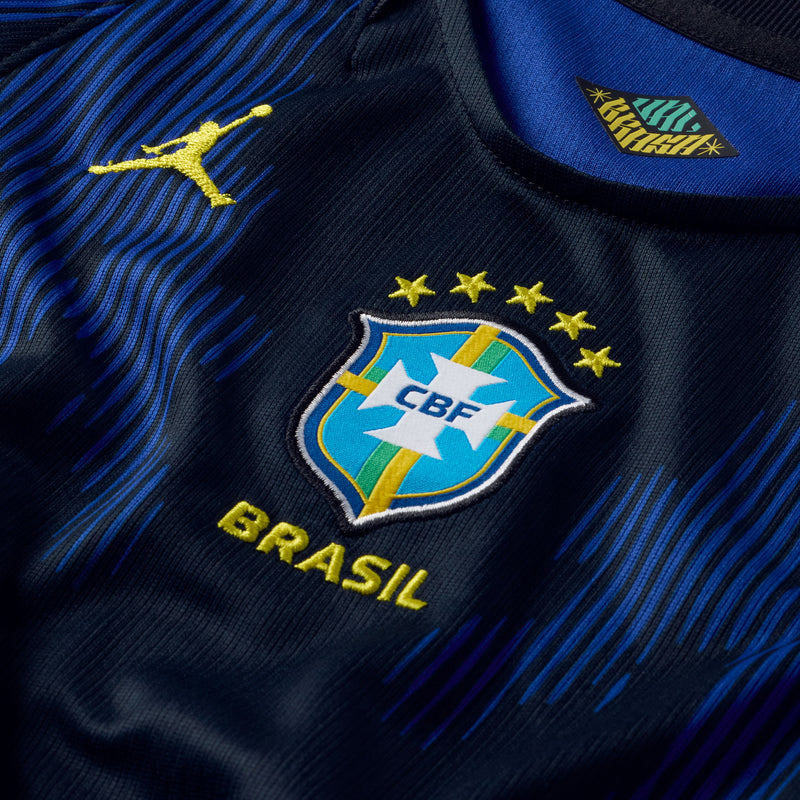 Load image into Gallery viewer, Brazil 2026 Stadium Away Little Kids' Jordan Soccer Replica 3-Piece Kit
