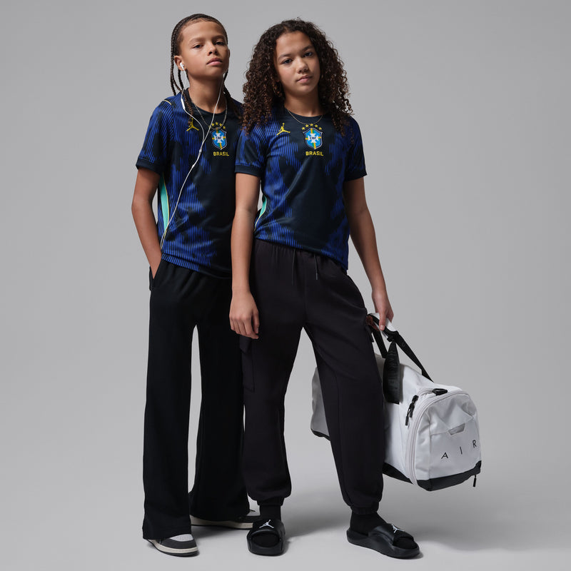 Load image into Gallery viewer, Youth Brazil Away 2026 Jersey
