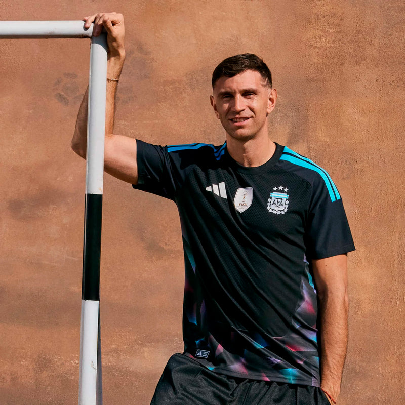 Load image into Gallery viewer, Argentina 2026 World Cup Goalkeeper Jersey Short Sleeve
