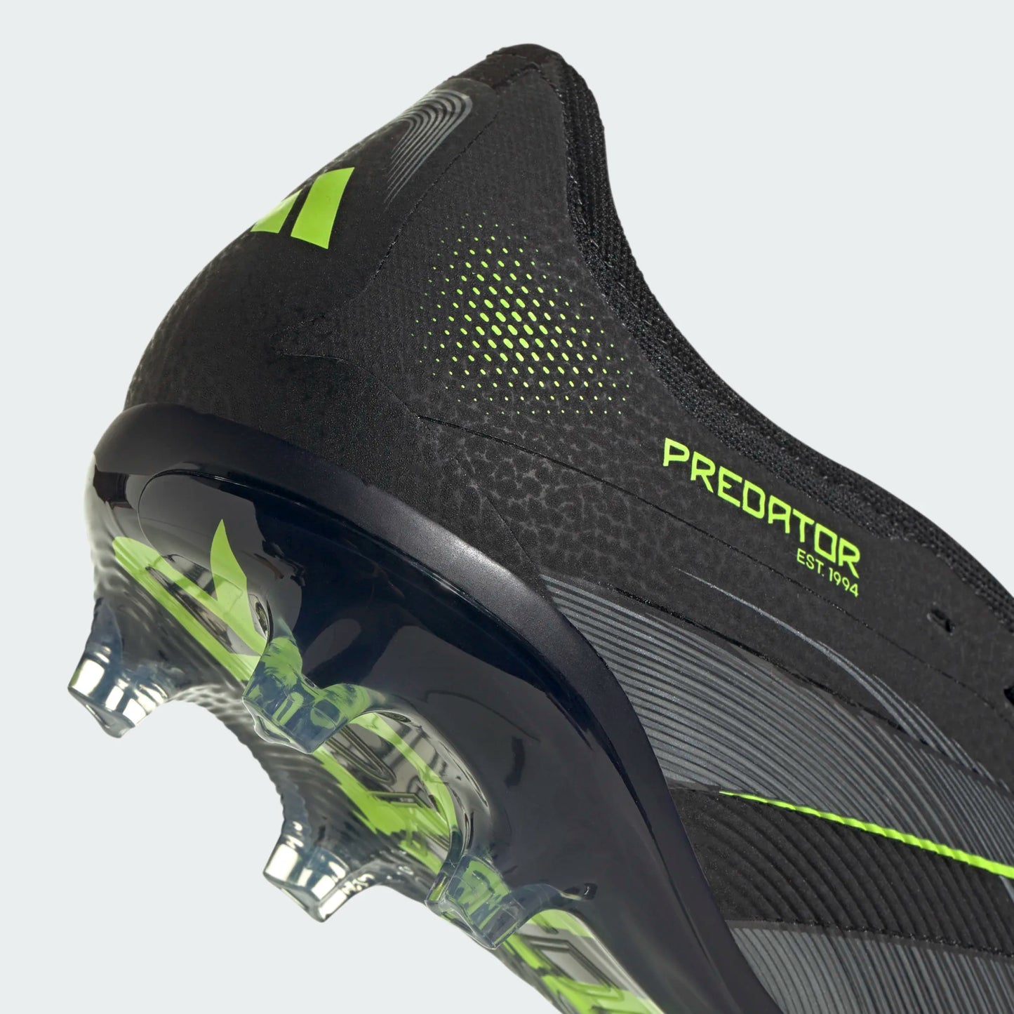 Predator Pro Fold-Over Tongue FG Black