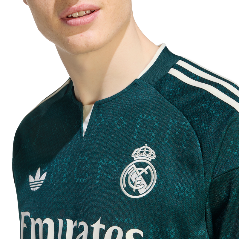 Load image into Gallery viewer, Men's Real Madrid 2026/27 Away Jersey
