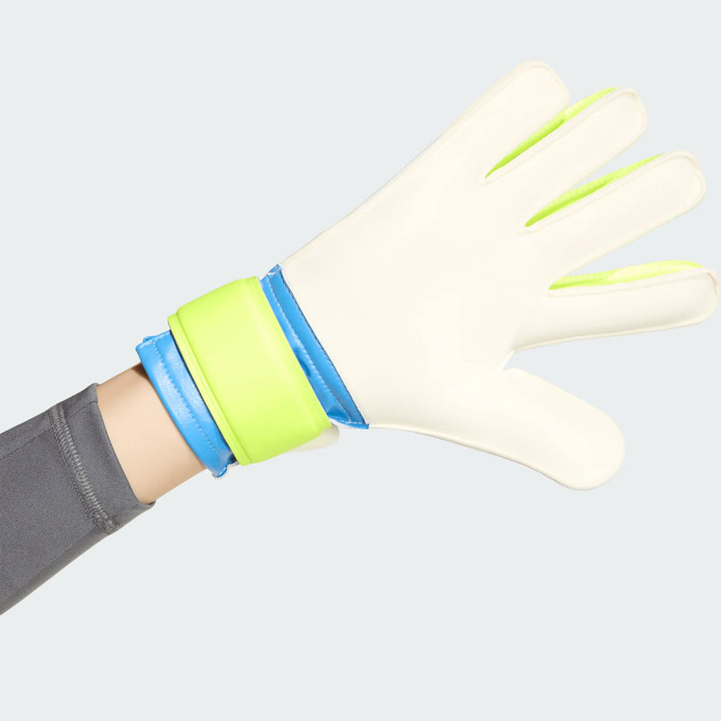 Load image into Gallery viewer, Predator Junior Goalkeeper Training Glove
