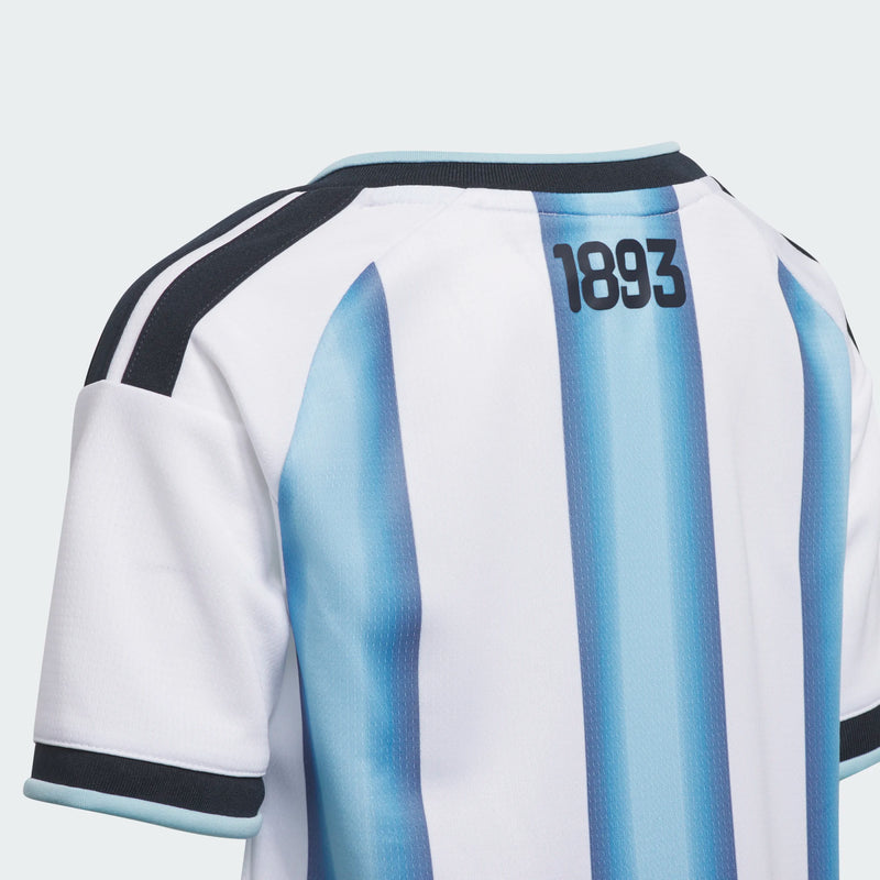 Load image into Gallery viewer, Argentina World Cup 2026 Youth Mini Set Jersey and Shorts
