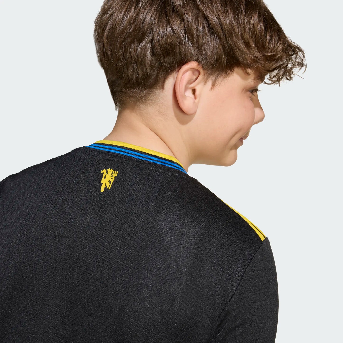 Youth Manchester United 3rd Jersey Black Yellow 2025/26
