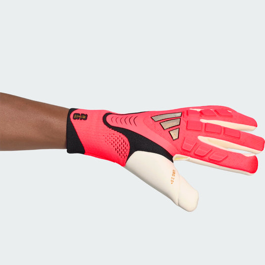Predator Pro Goalkeeper Glove
