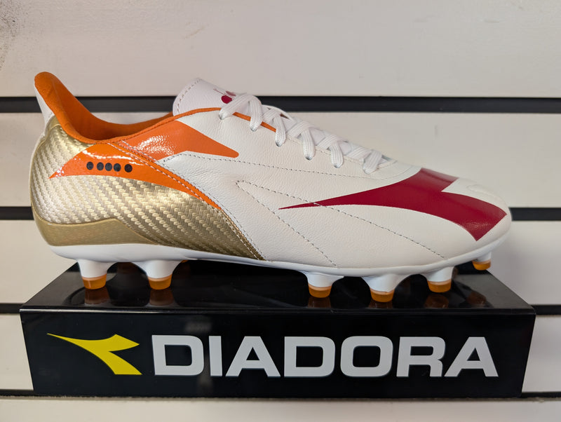 Load image into Gallery viewer, Diadora Maximus Elite LT SLP12 Leather Soccer Cleats
