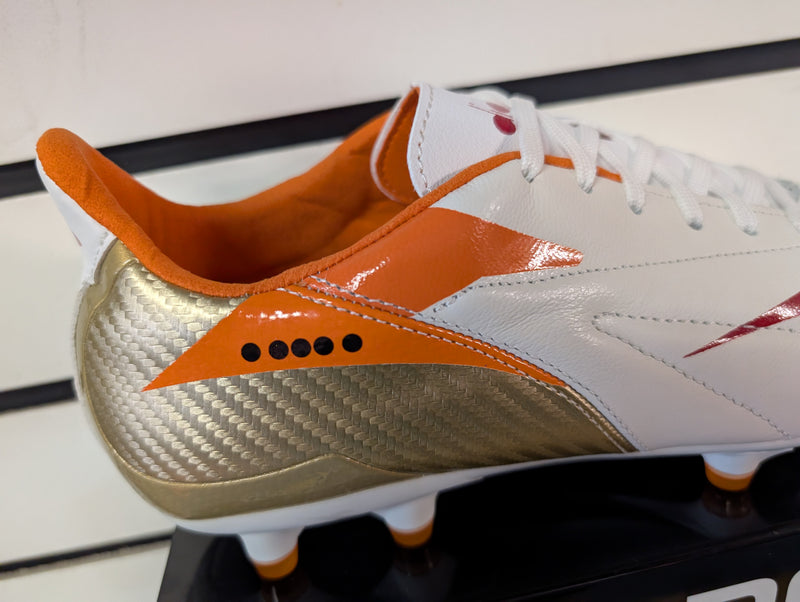 Load image into Gallery viewer, Diadora Maximus Elite LT SLP12 Leather Soccer Cleats
