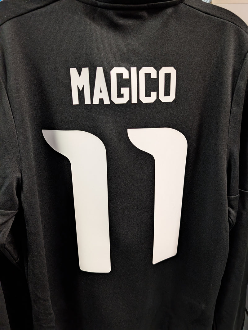 Load image into Gallery viewer, El Salvador "Magico" Gonzalez Tribute Jacket
