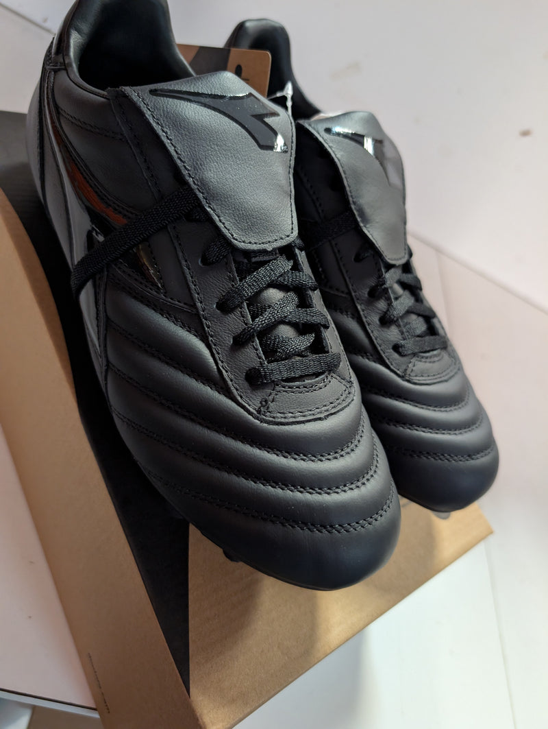 Load image into Gallery viewer, Diadora Brasil Icon LT T MDPU Black Leather
