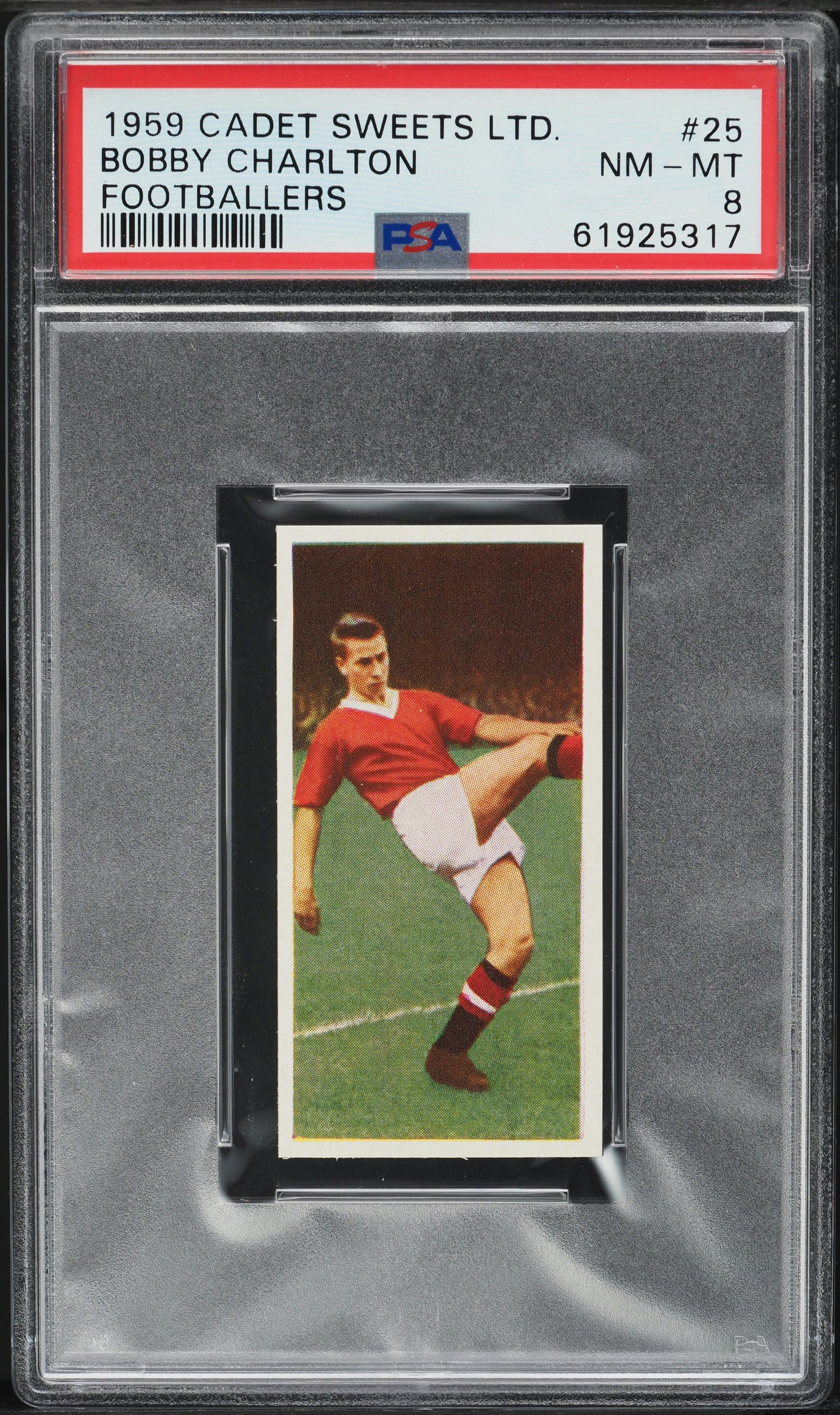 1959 CADET SWEETS FOOTBALLERS BOBBY CHARLTON ROOKIE #25 PSA 8 NM-MT