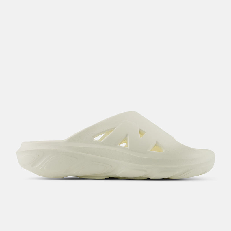 Load image into Gallery viewer, New Balance Recovery Slides biege
