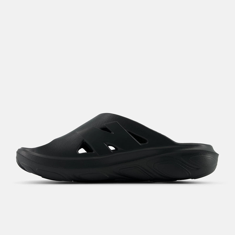 Load image into Gallery viewer, New Balance Recovery Slides black
