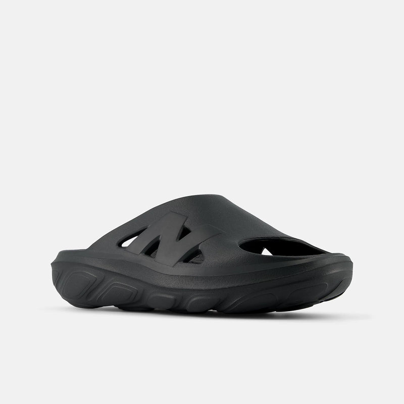 Load image into Gallery viewer, New Balance Recovery Slides black

