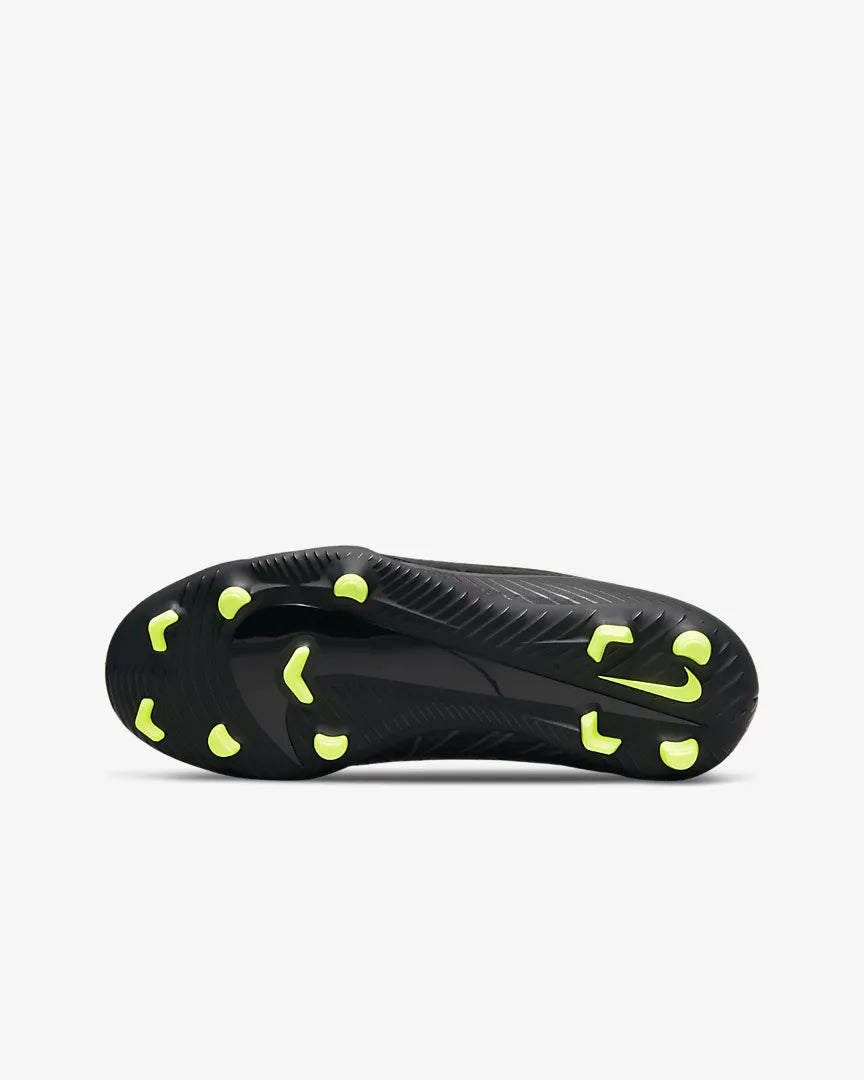 Nike Mercurial Vapor 15 Club Multi-Ground Soccer Cleats.