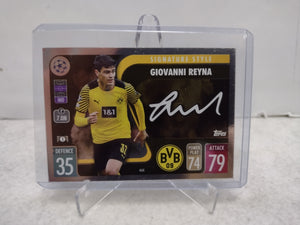 Giovanni Reyna Borussia Dortmund Signature Style Topps Champions League 21/22 Single Card with Protective Case