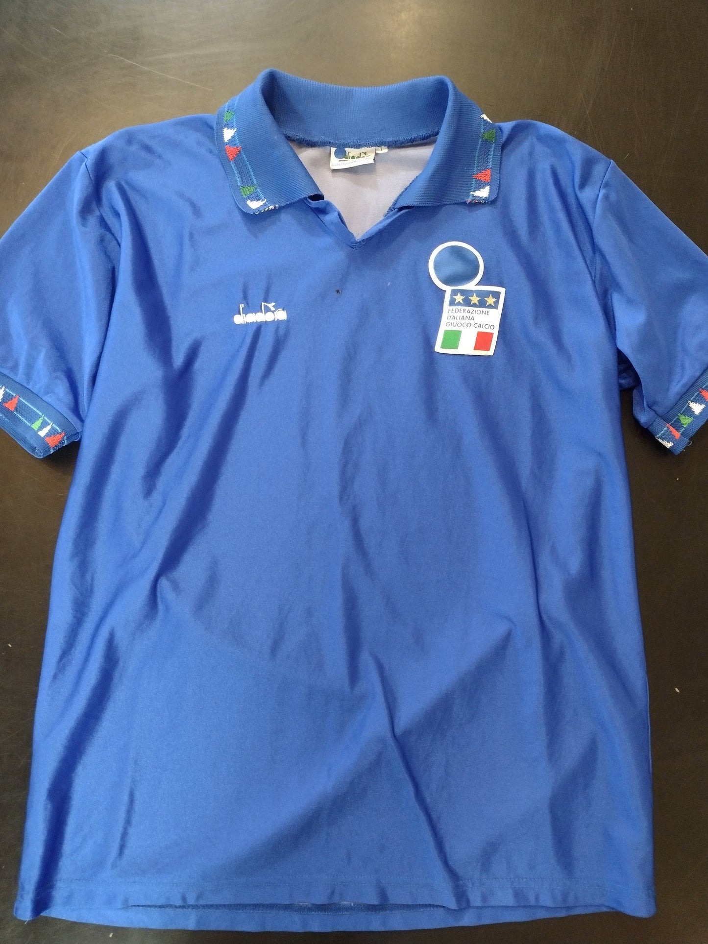 Diadora Italy Home Jersey early Italia 1990  *** this is a vintage used jersey***