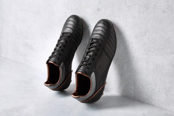 Load image into Gallery viewer, Unozero Cali Firm Ground Italian Made Premium Leather Soccer Cleats
