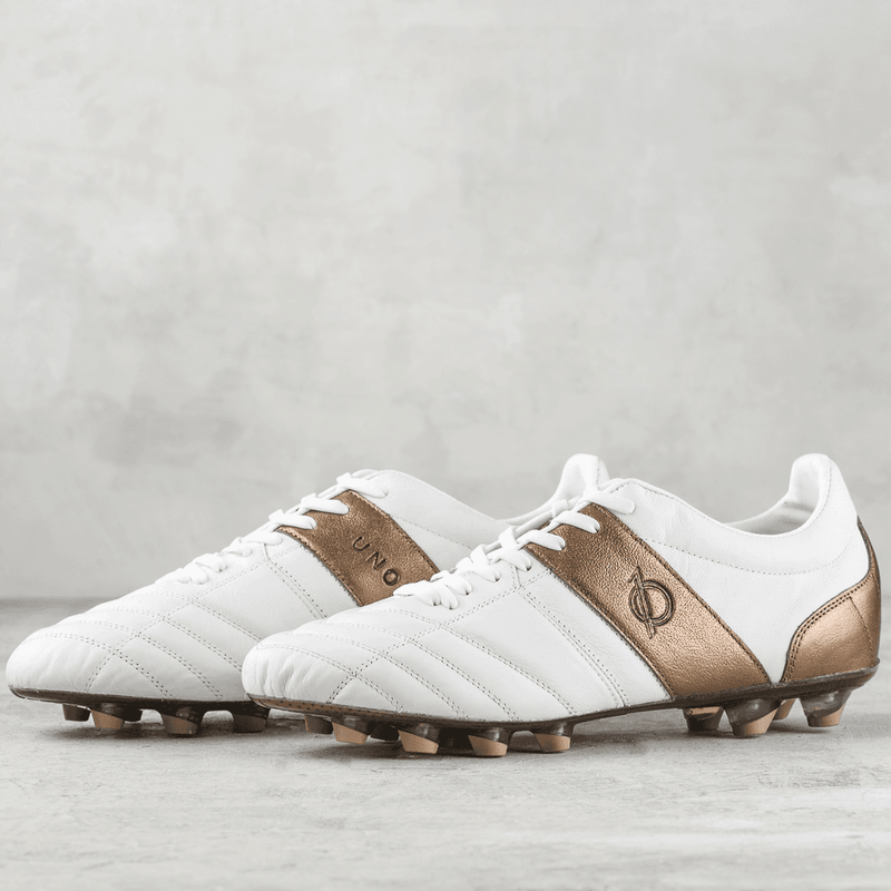 Load image into Gallery viewer, Unozero Modelo 1.0 Firm Ground Soccer Cleats White Gold

